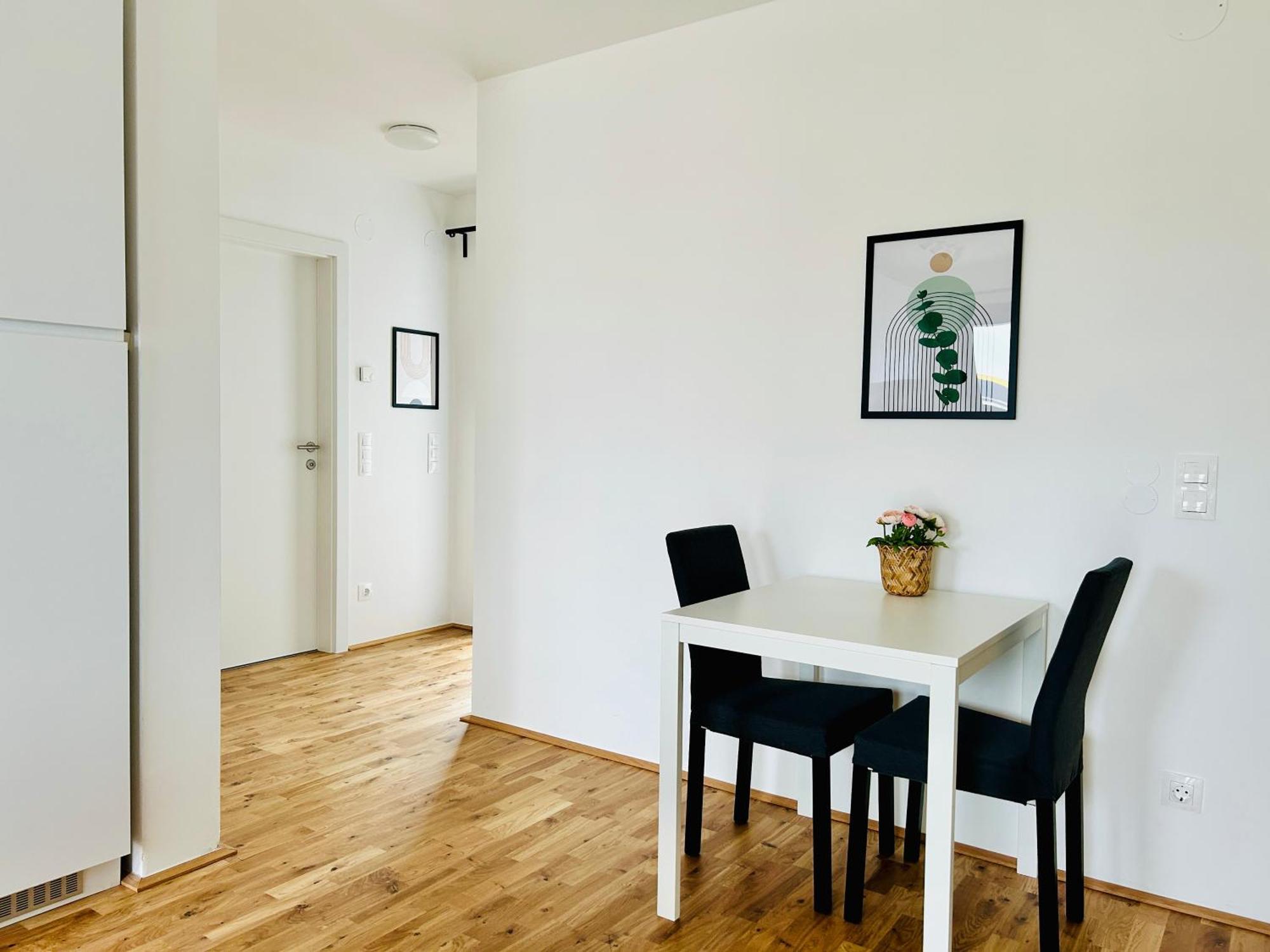 וינה Modern Apartment With Balcony & Free Parking - Nearby Metro מראה חיצוני תמונה