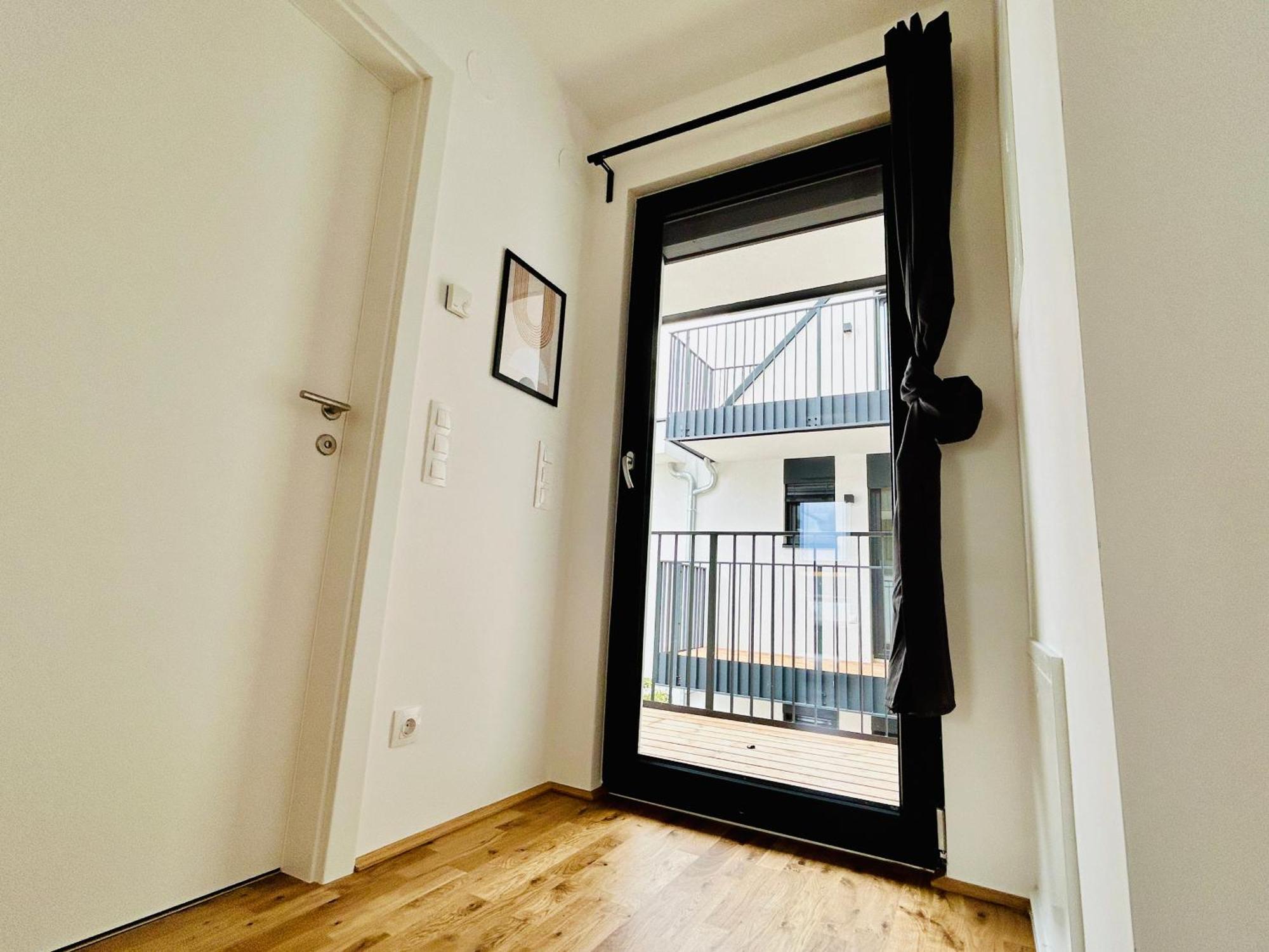 וינה Modern Apartment With Balcony & Free Parking - Nearby Metro מראה חיצוני תמונה