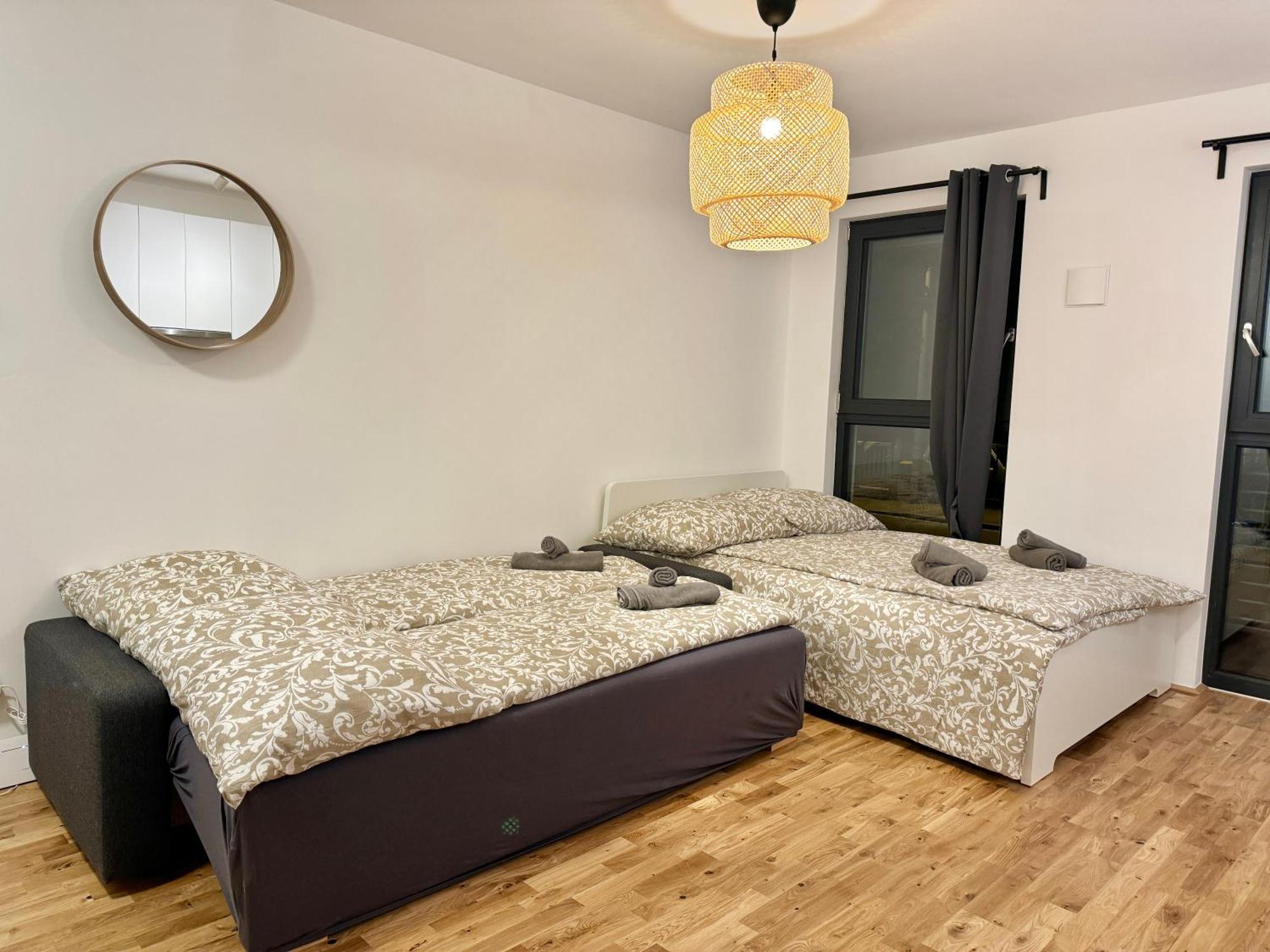 וינה Modern Apartment With Balcony & Free Parking - Nearby Metro מראה חיצוני תמונה